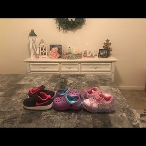 Size 5 toddler shoes
